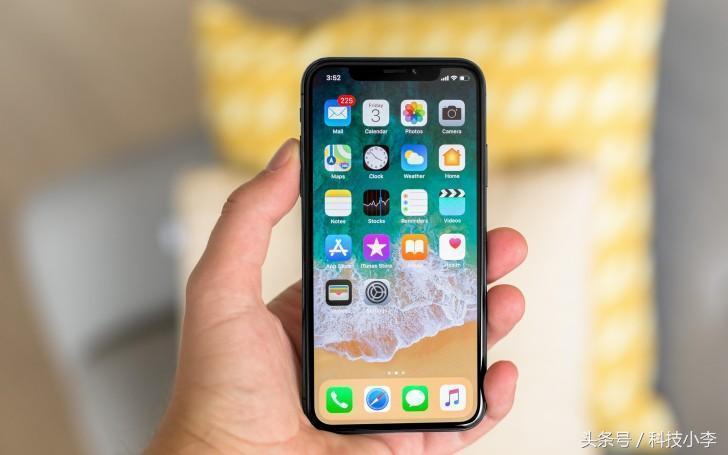 iPhoneX價格再度狂跌，256G版直降1700元，現(xiàn)在值得入手？